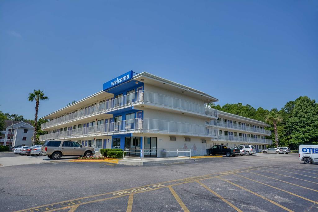 Rodeway Inn Tillmans Corner Luaran gambar